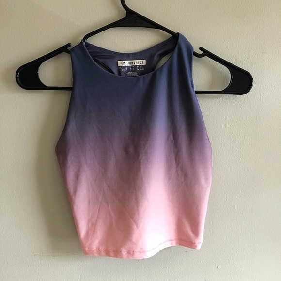 Forever 21 Tops - Forever 21 Women’s Active Ombré Crop Top